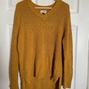 Universal Thread sweater